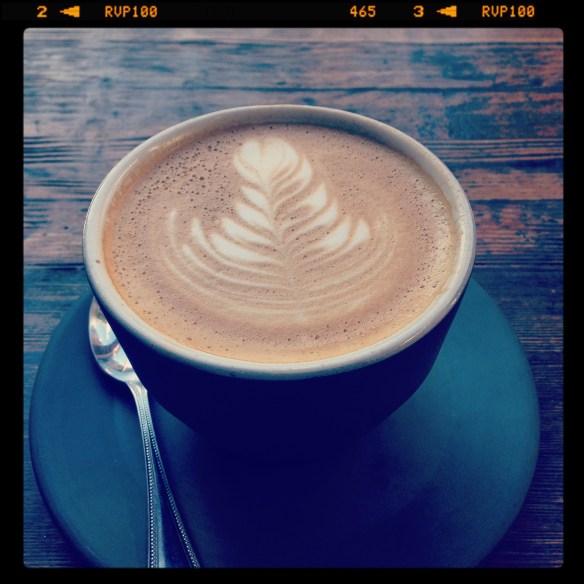 Un latte de Four Barrel. Difícil de superar. Foto: María A. Mejía 